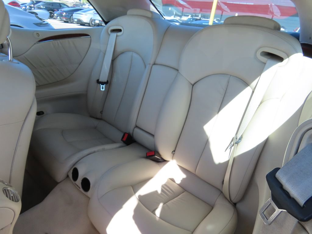 Used 2007 Mercedes-Benz CLK 350 Cabriolet image 11