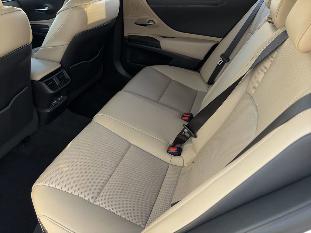 Used 2021 Lexus ES 350 w/ Accessory Package 2 FWD image 25