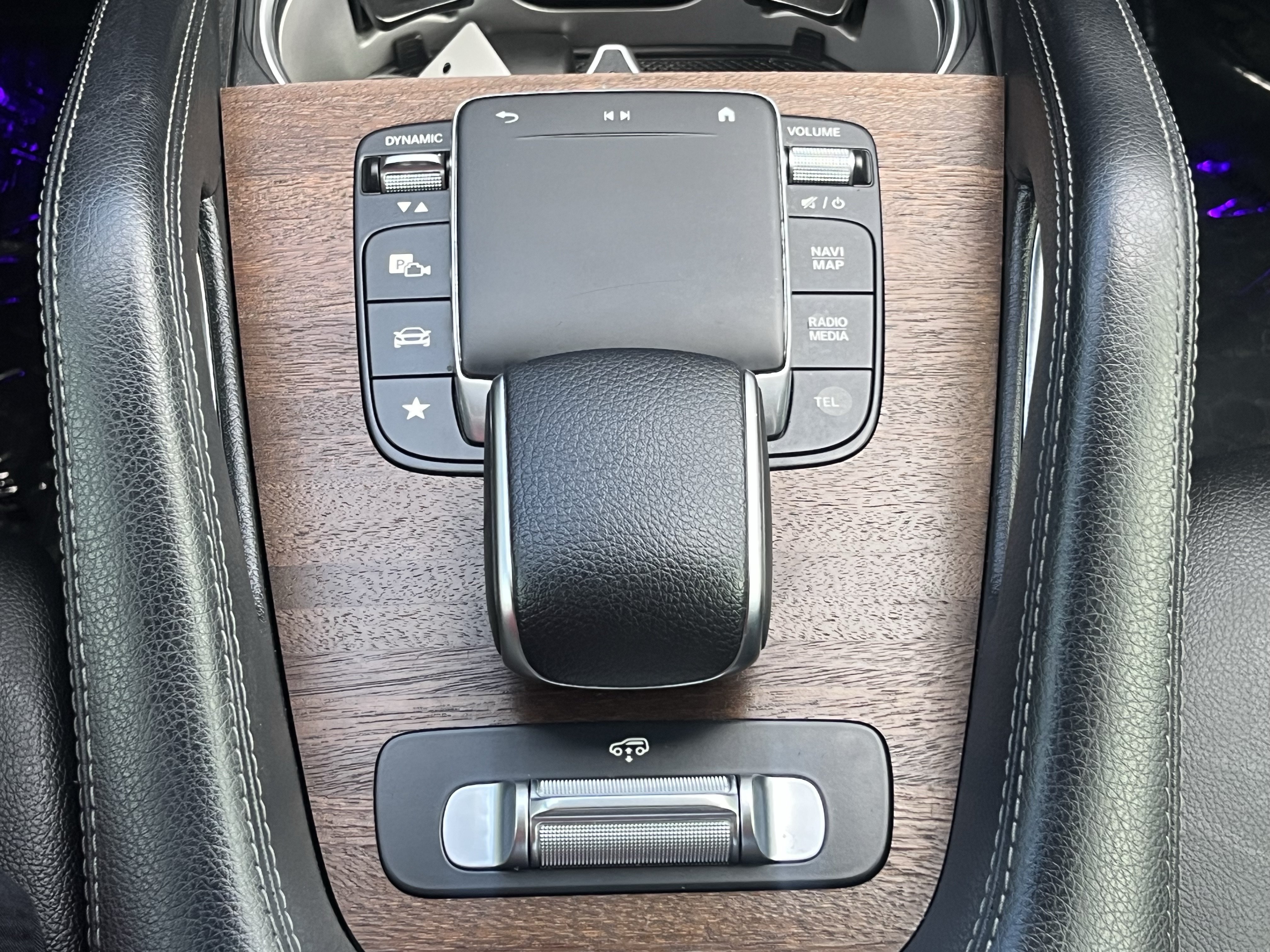 Used 2021 Mercedes-Benz GLS 450 4MATIC image 22