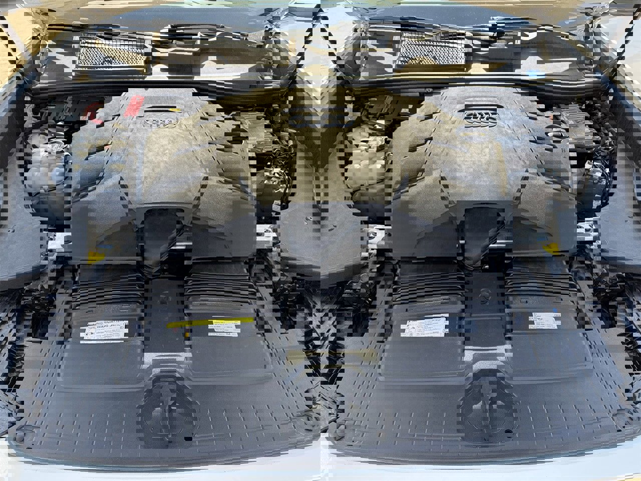 Used 2019 Audi Q8 Prestige image 28