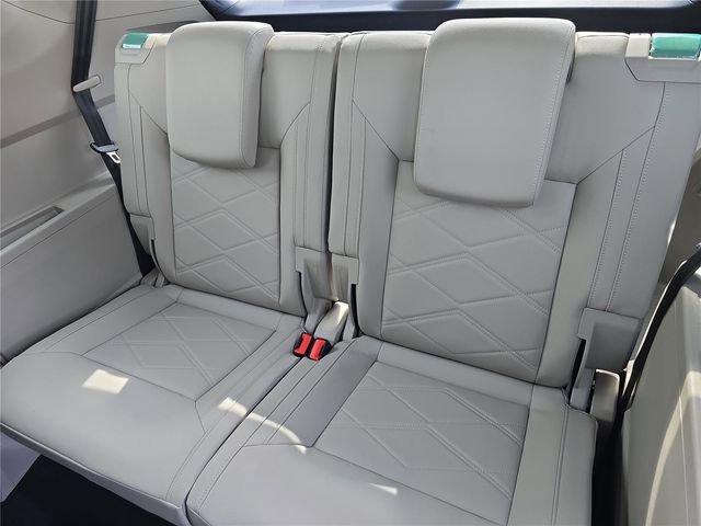 New 2026 Volkswagen Atlas SE image 9