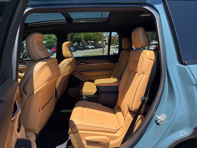 New 2026 Jeep Grand Cherokee L Summit AWD/4WD image 27