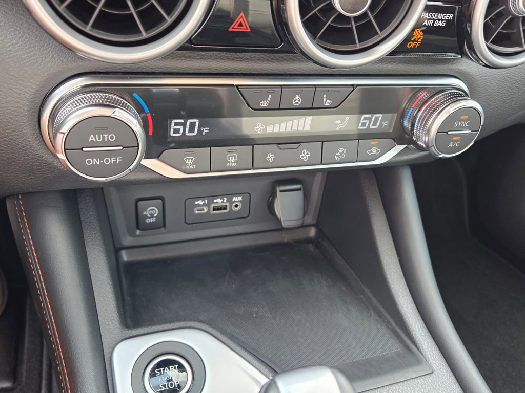 Used 2025 Nissan Sentra SR w/ SR Premium Package image 23