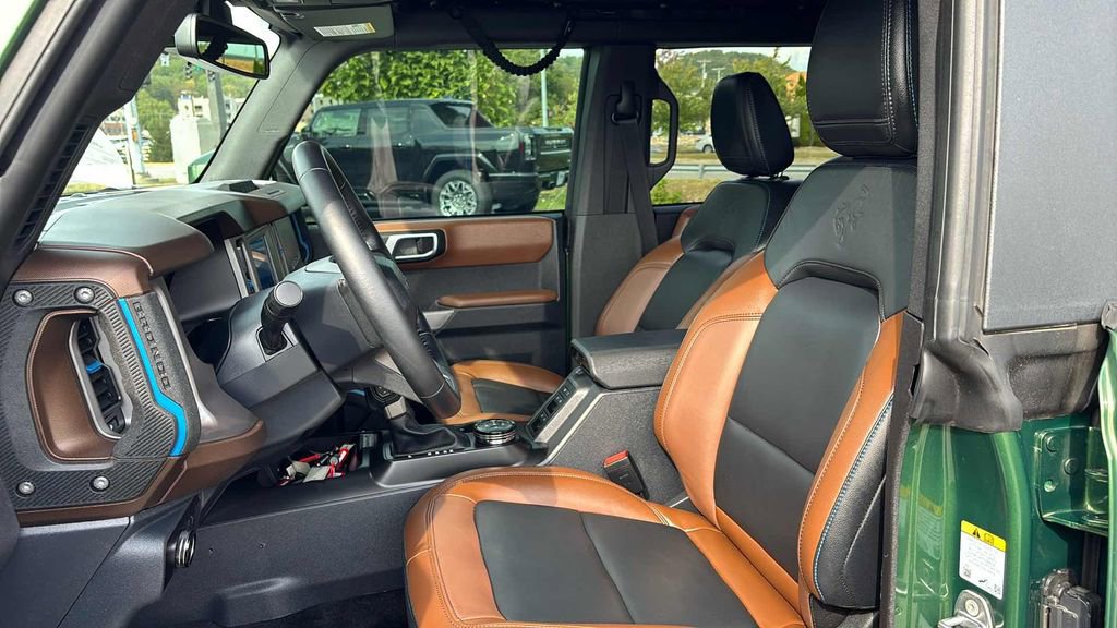 Used 2023 Ford Bronco Outer Banks image 18