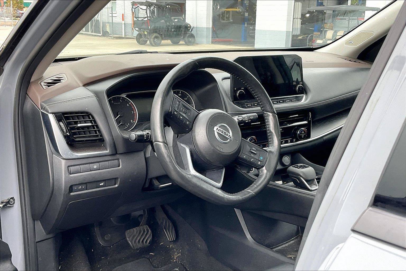 Certified 2021 Nissan Rogue SL w/ Premium Package AWD/4WD image 8