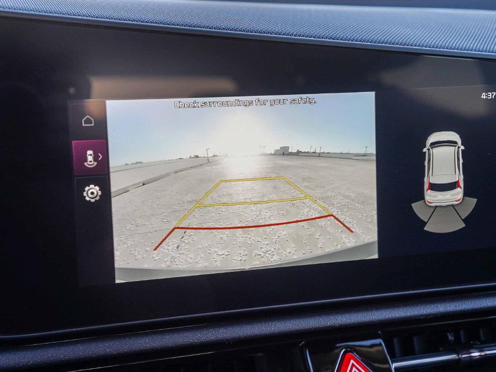 Used 2025 Kia Niro EX FWD image 26