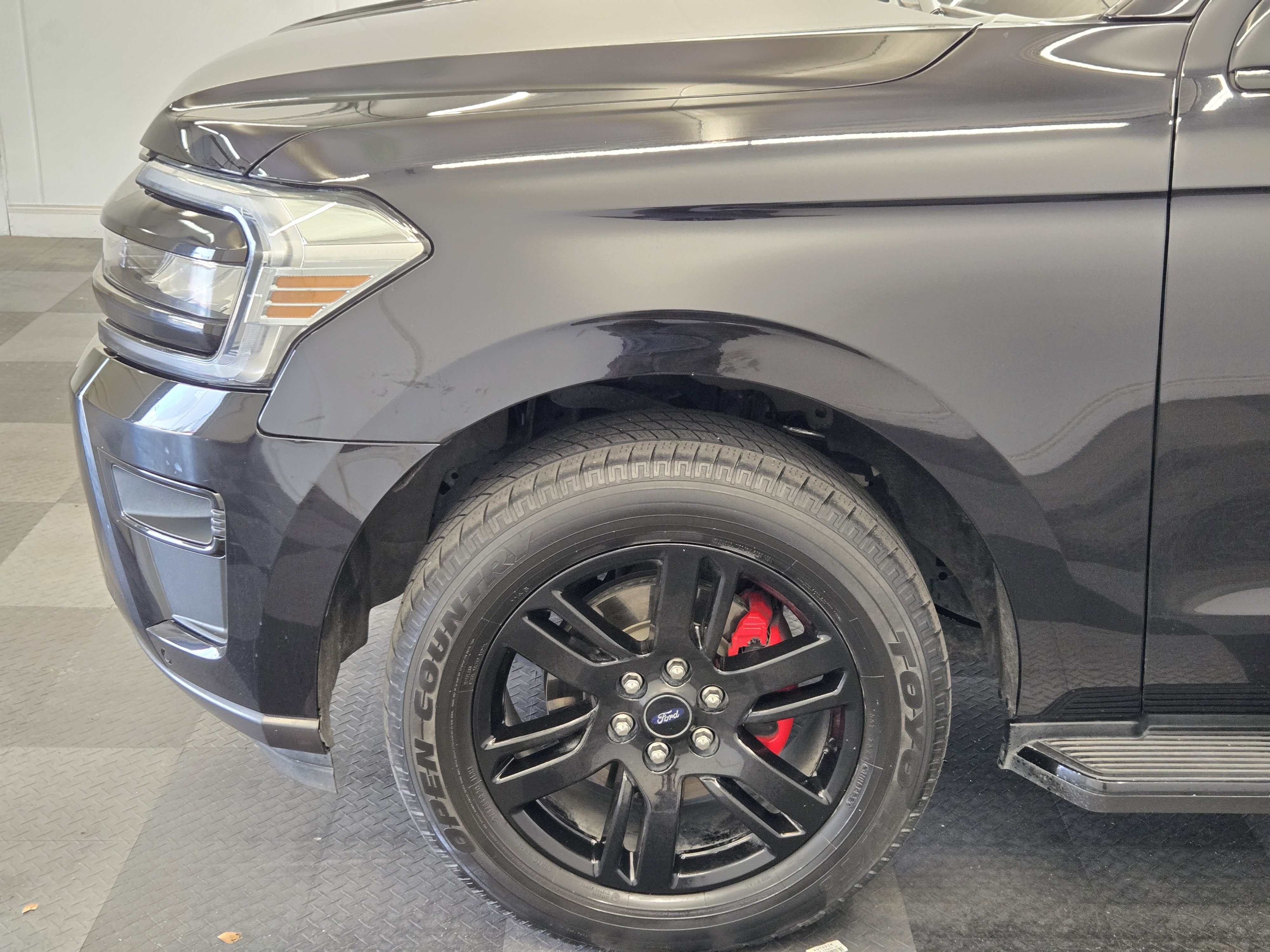 Certified 2023 Ford Expedition XLT AWD/4WD image 9