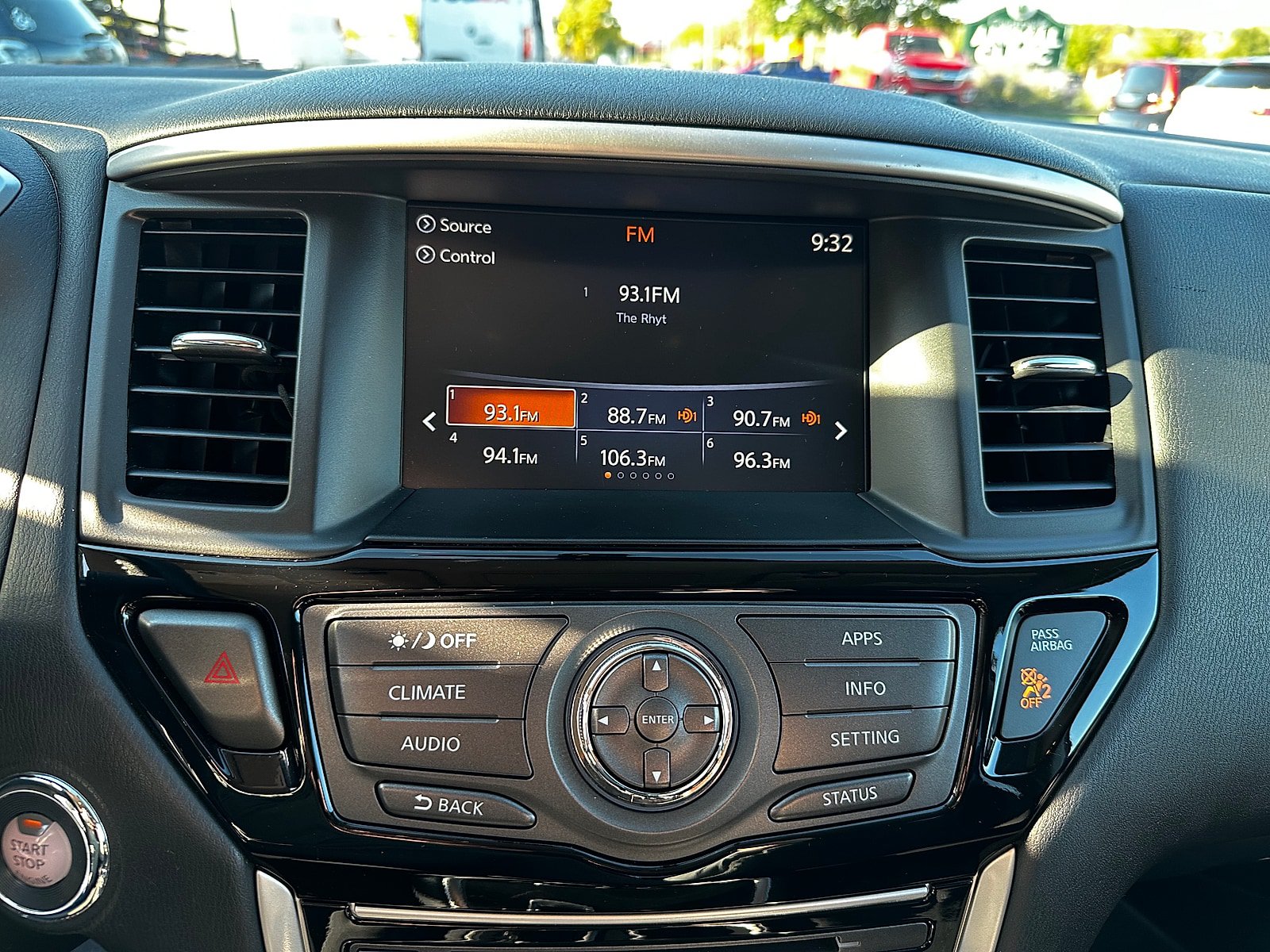 Used 2020 Nissan Pathfinder SV w/ Cargo Package AWD/4WD image 18