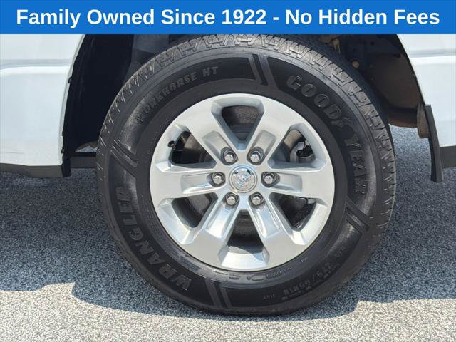 Certified 2024 RAM 1500 Laramie RWD image 19
