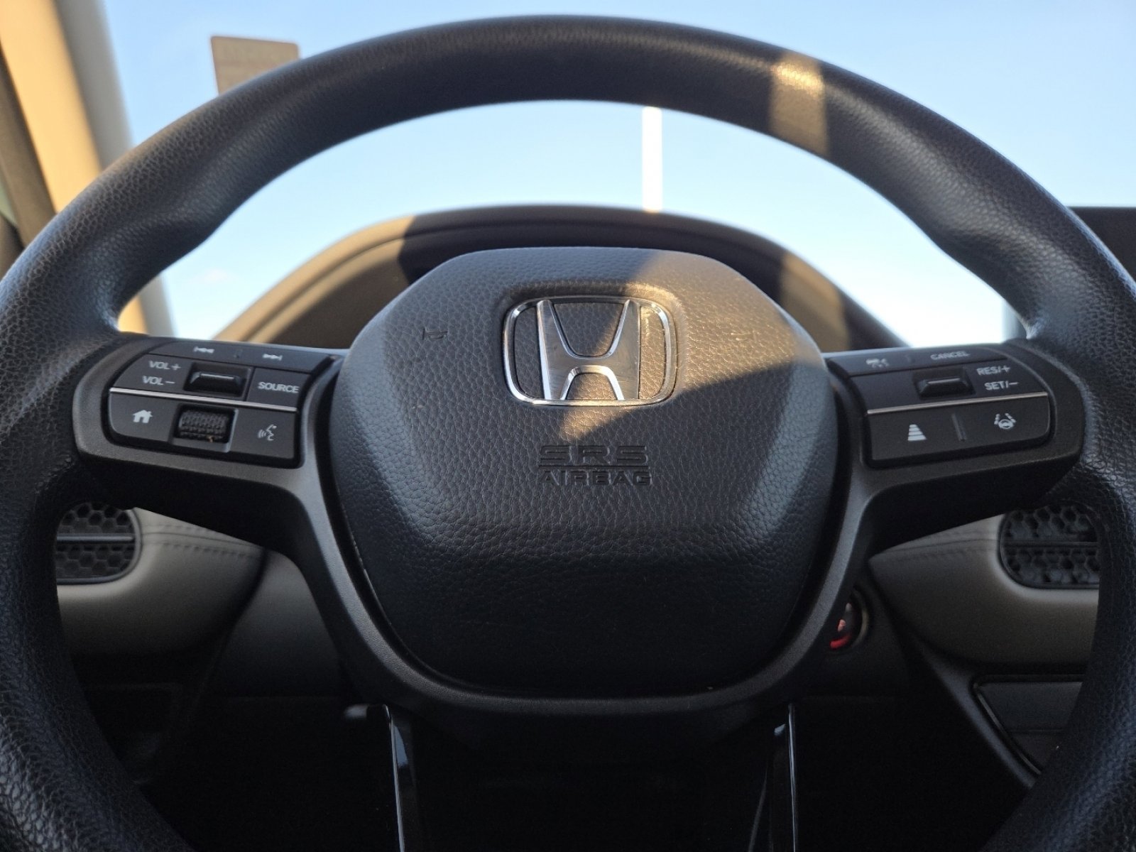 Used 2023 Honda HR-V LX image 24
