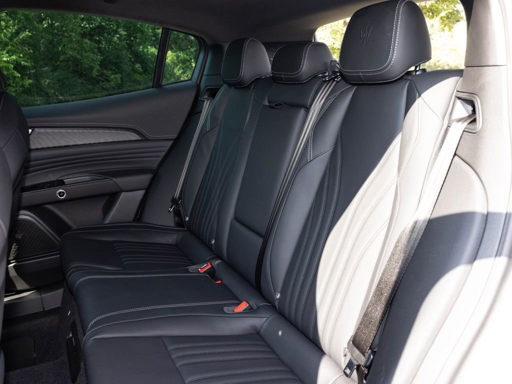 New 2025 Maserati Grecale GT image 35