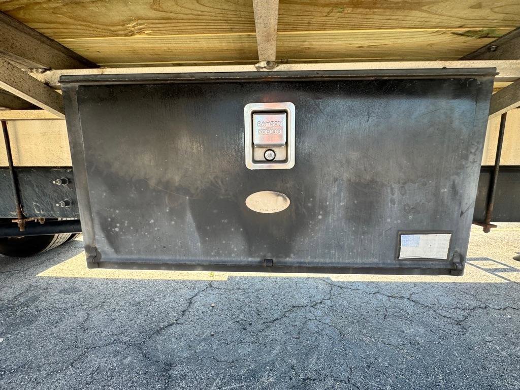 Used 2021 Ford F750 2WD Regular Cab Super Duty image 33