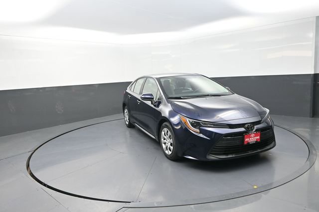 Used 2024 Toyota Corolla LE image 29