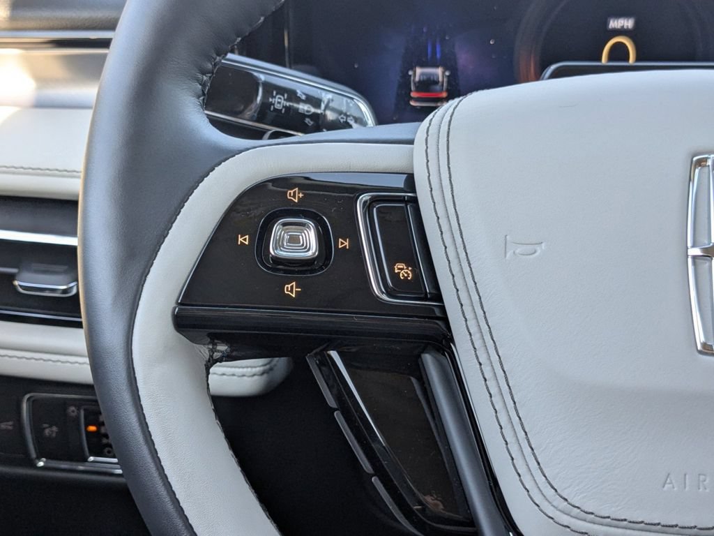 New 2026 Lincoln Aviator 2WD image 28