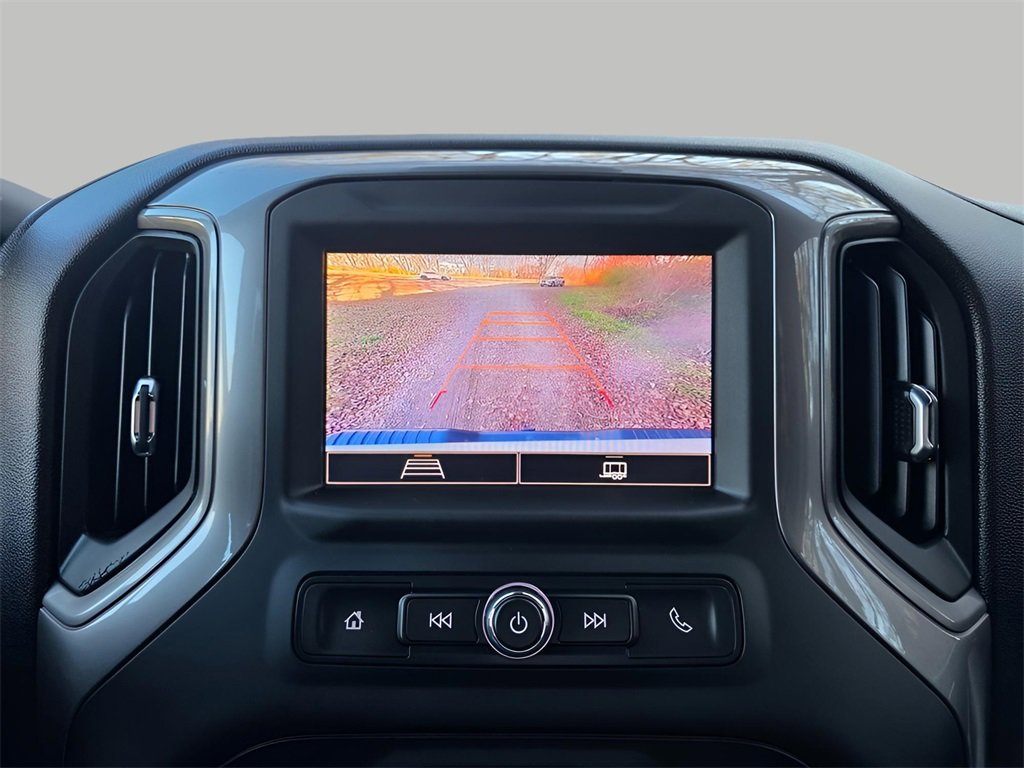 Used 2025 Chevrolet Silverado 2500 Custom w/ Custom Value Package image 24