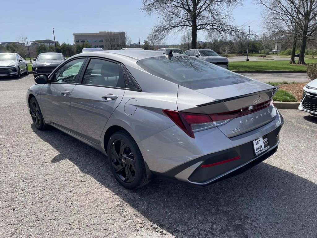 New 2026 Hyundai Elantra Sport FWD image 5