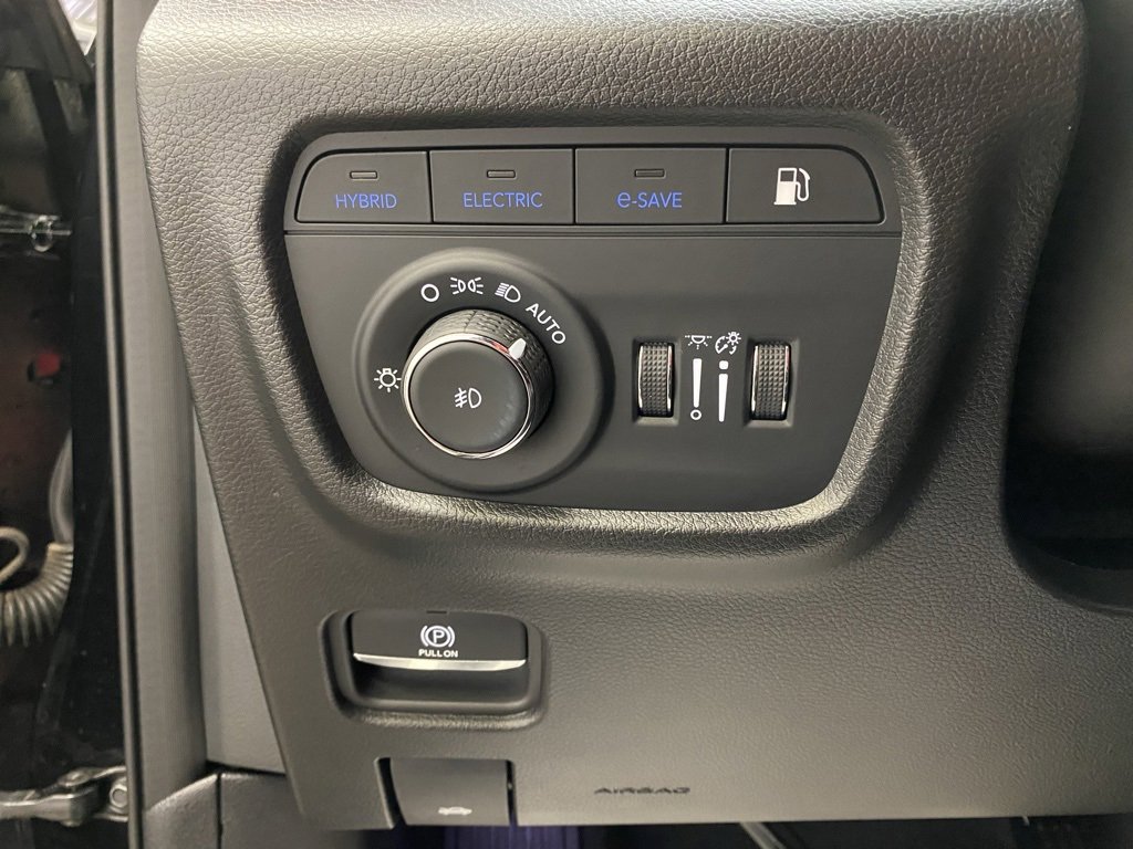 Used 2023 Jeep Grand Cherokee Overland w/ Luxury Tech Group IV image 30