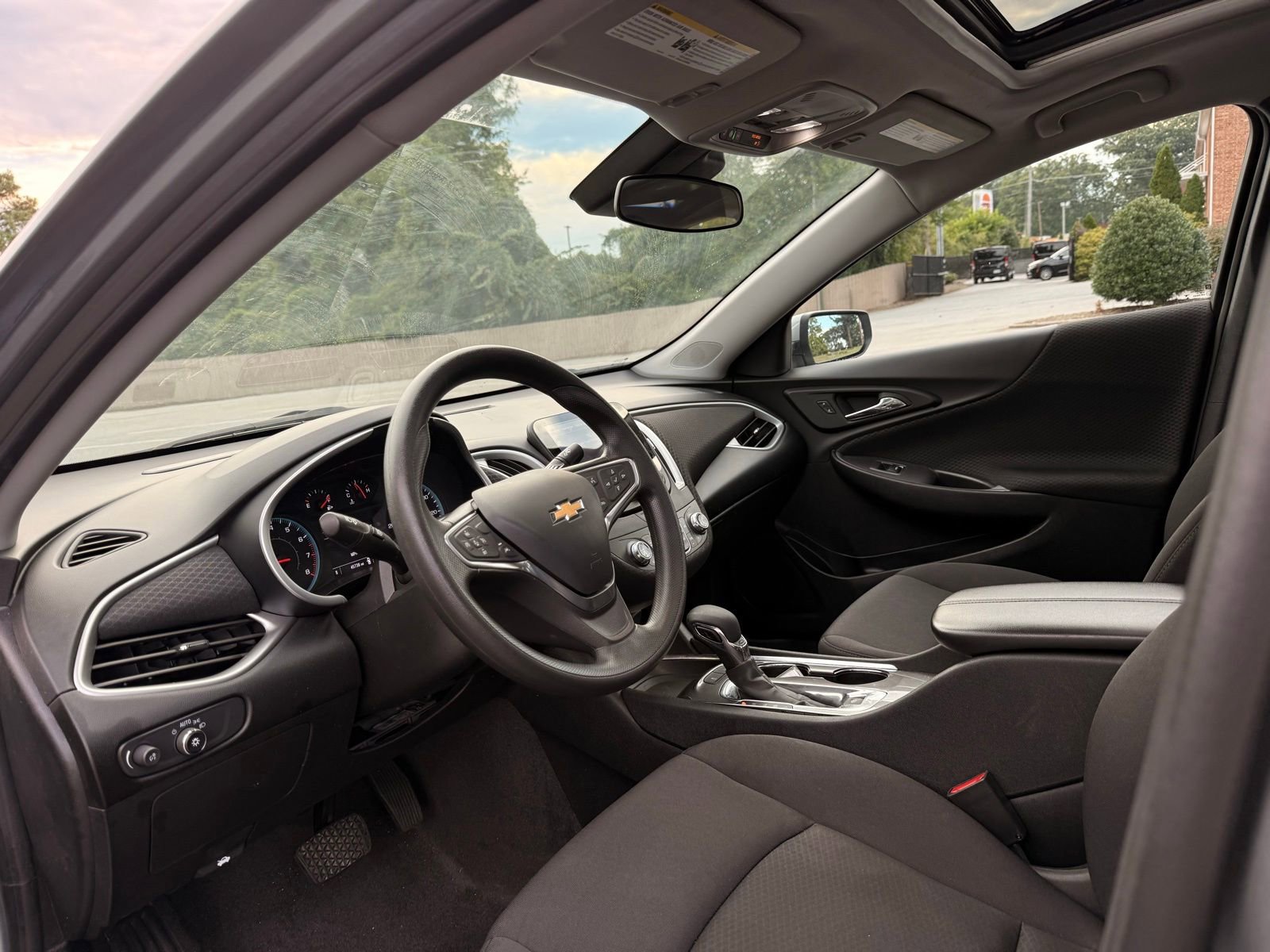 Used 2024 Chevrolet Malibu LT image 12