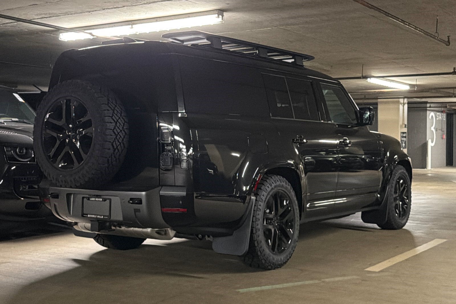 New 2026 Land Rover Defender 130 Outbound AWD/4WD image 8