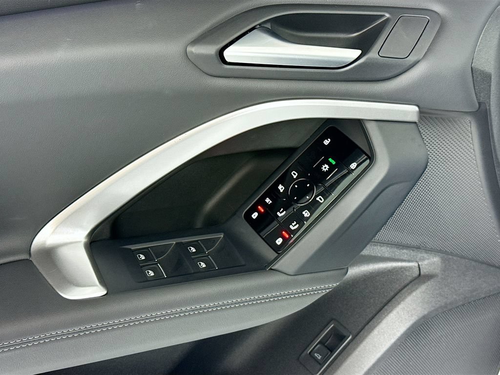 Certified 2025 Audi Q5 Premium w/ Convenience Package AWD/4WD image 23
