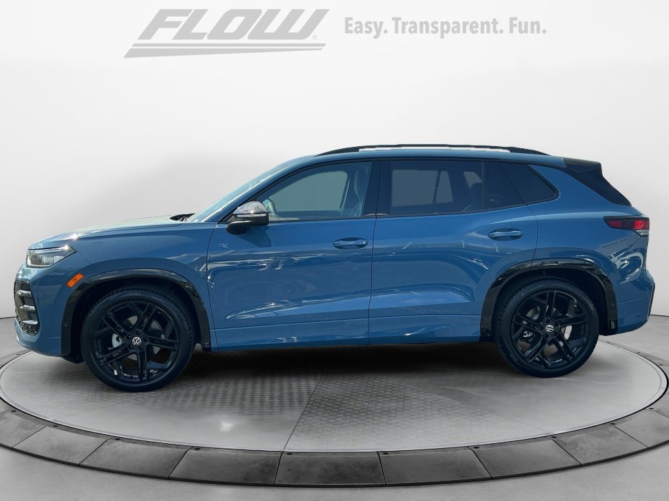 New 2026 Volkswagen Tiguan SE R-Line FWD image 4