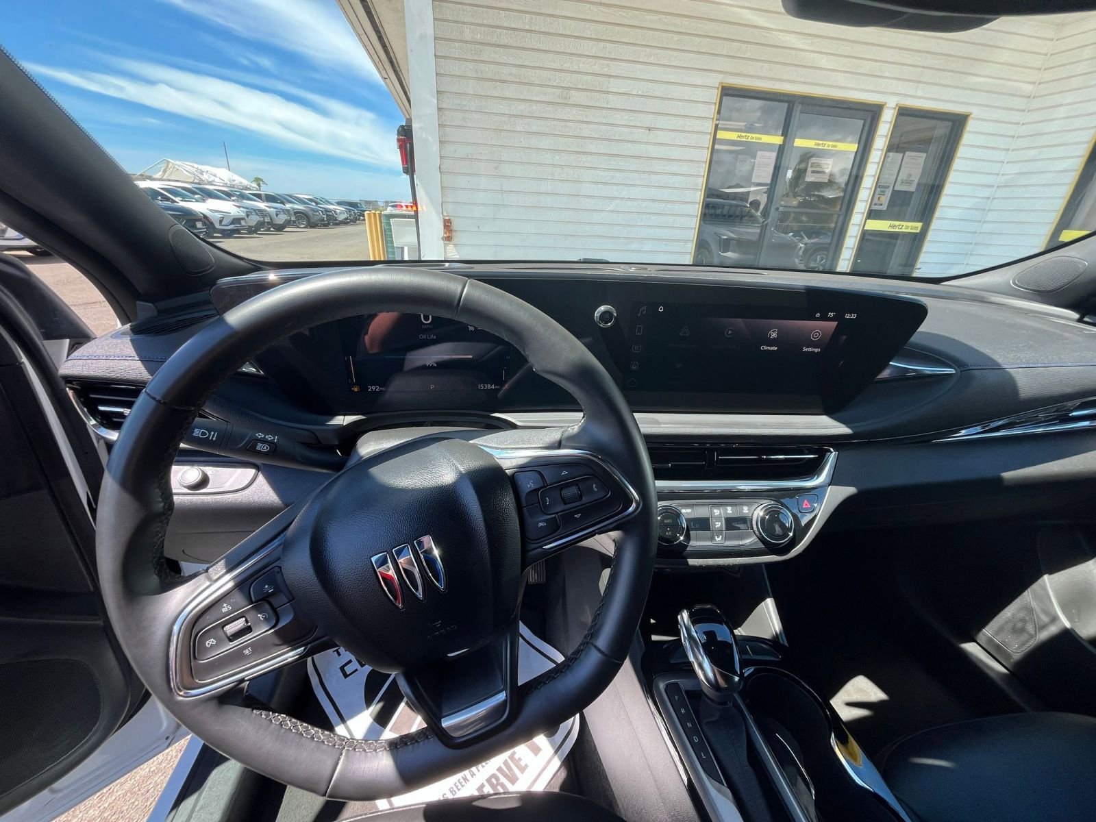 Used 2025 Buick Envista Sport Touring image 30