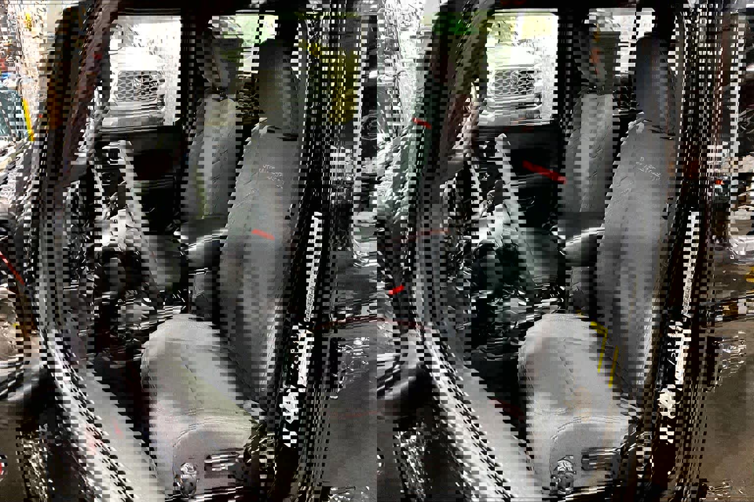 Used 2024 Jeep Wrangler Unlimited Rubicon image 8