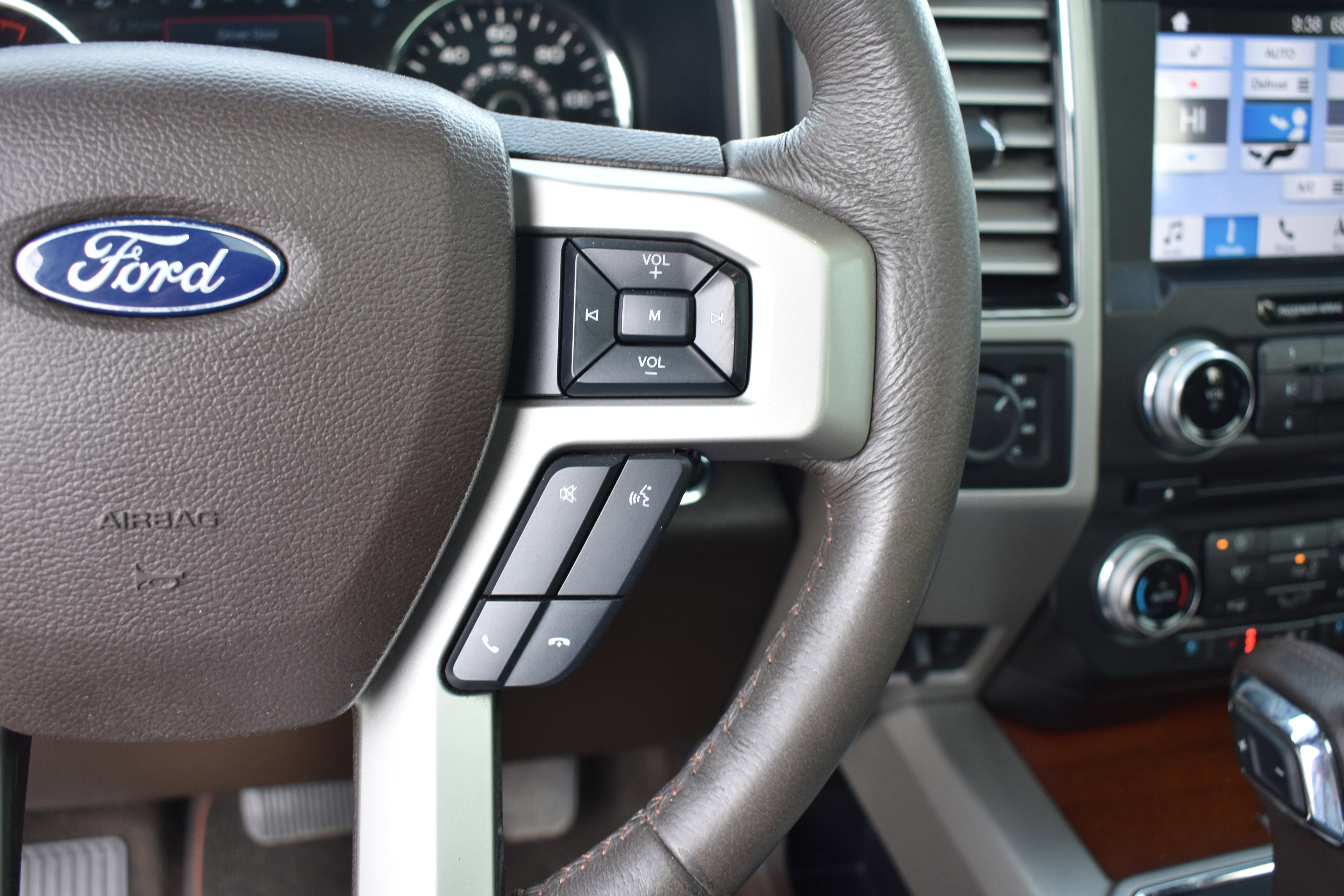 Used 2018 Ford F150 King Ranch image 14