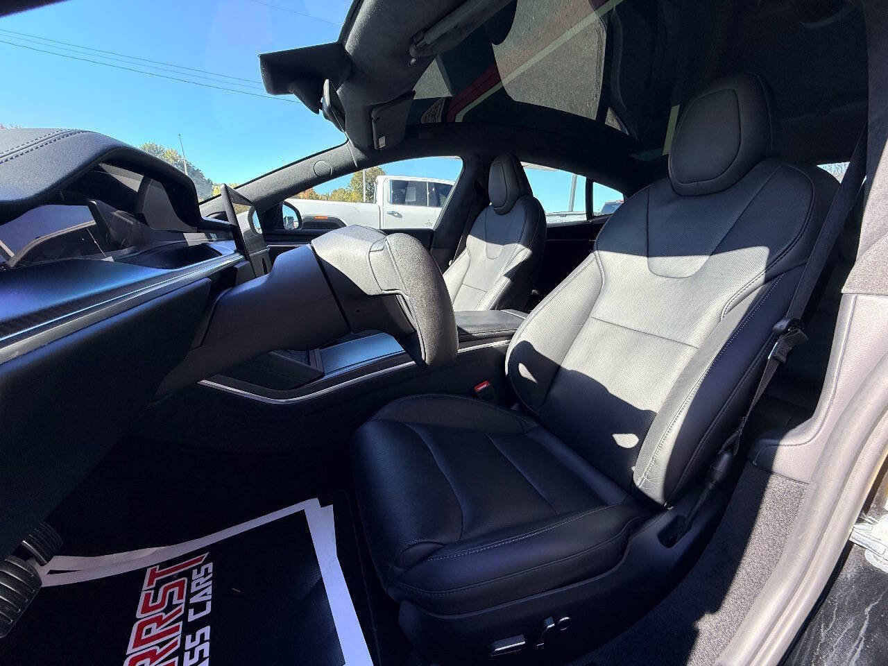 Used 2021 Tesla Model S Plaid image 19