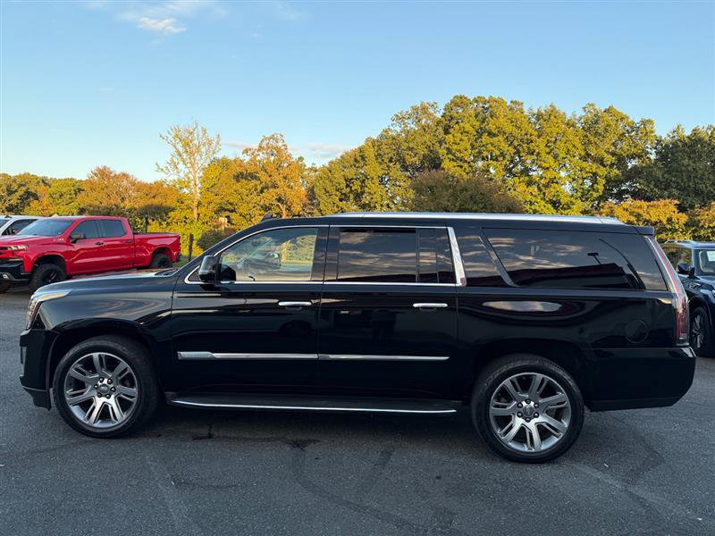 Used 2015 Cadillac Escalade ESV Luxury image 6