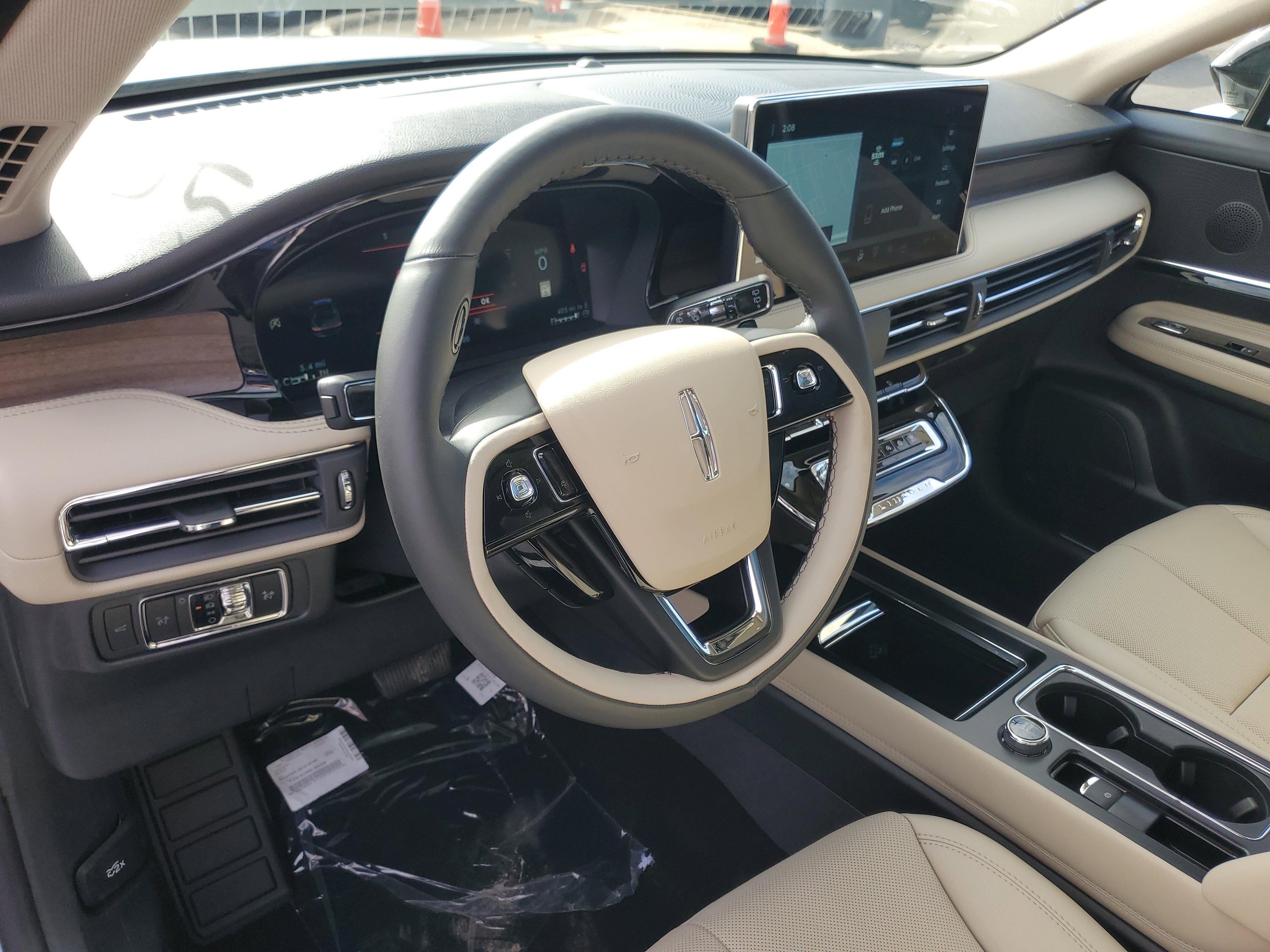 New 2026 Lincoln Corsair Reserve w/ Jet Appearance Package image 13