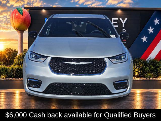 New 2026 Chrysler Pacifica Select FWD image 8