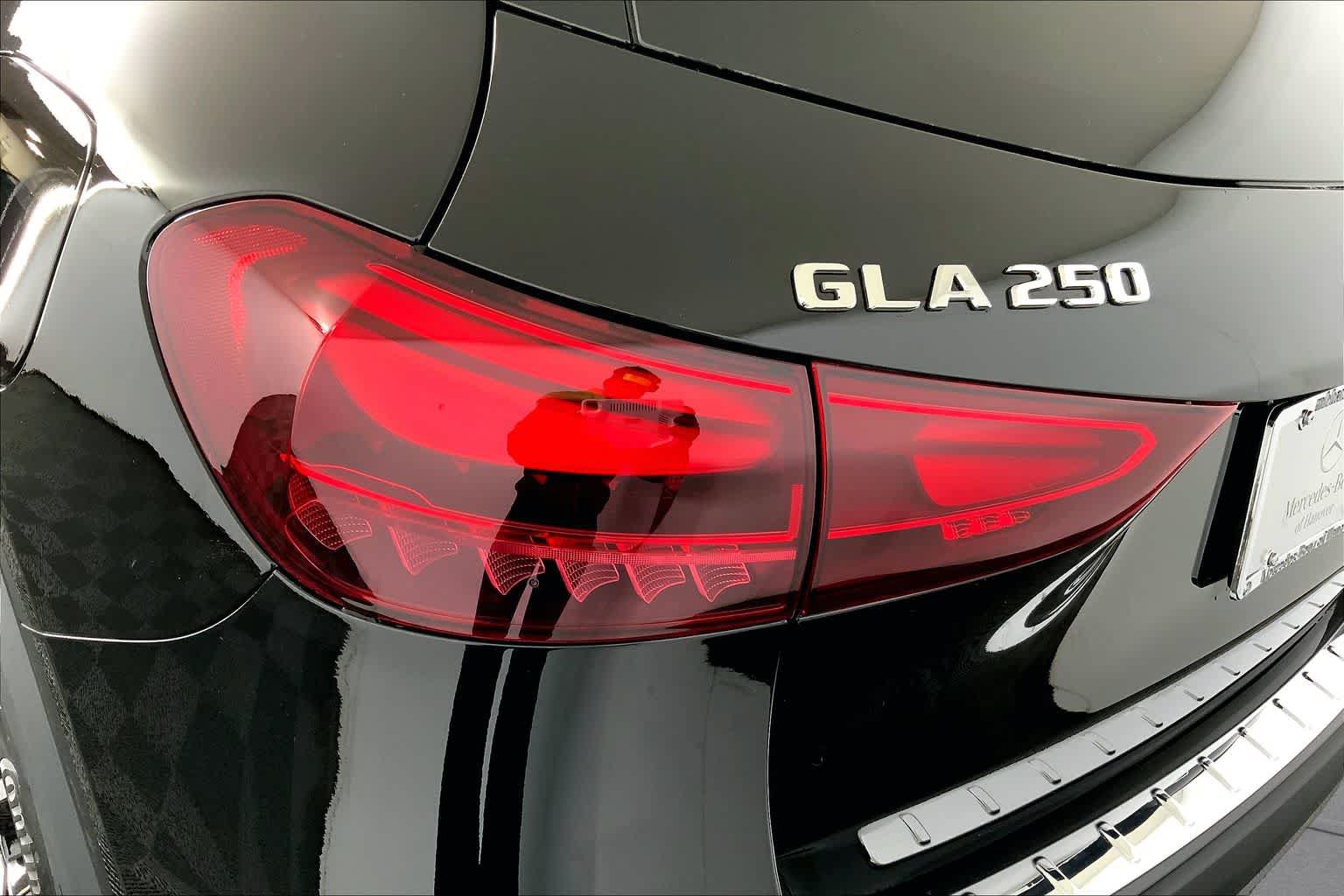 New 2025 Mercedes-Benz GLA 250 4MATIC image 6