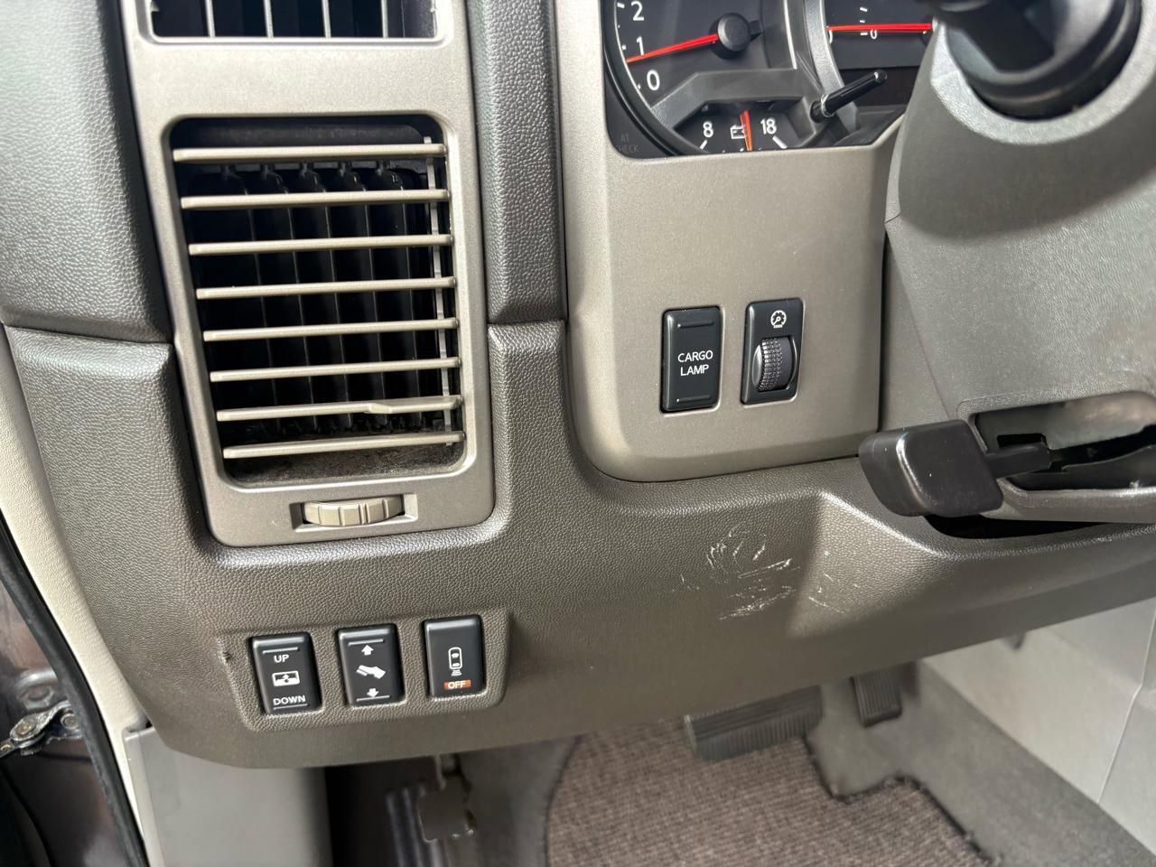 Used 2005 Nissan Titan LE w/ (T01) Tow Pkg RWD image 39