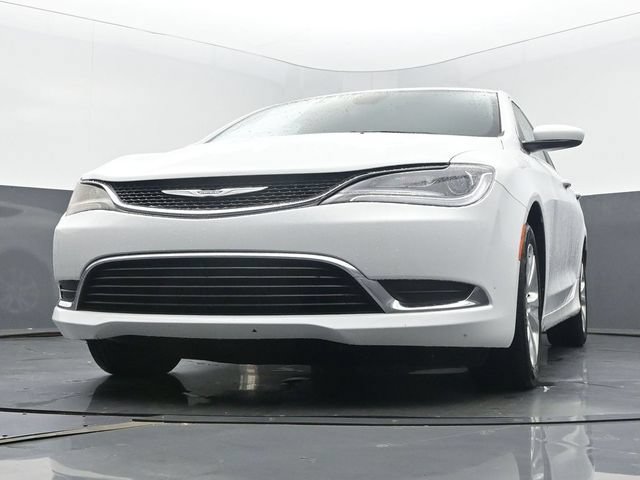 Used 2016 Chrysler 200 Limited w/ Convenience Group FWD image 44