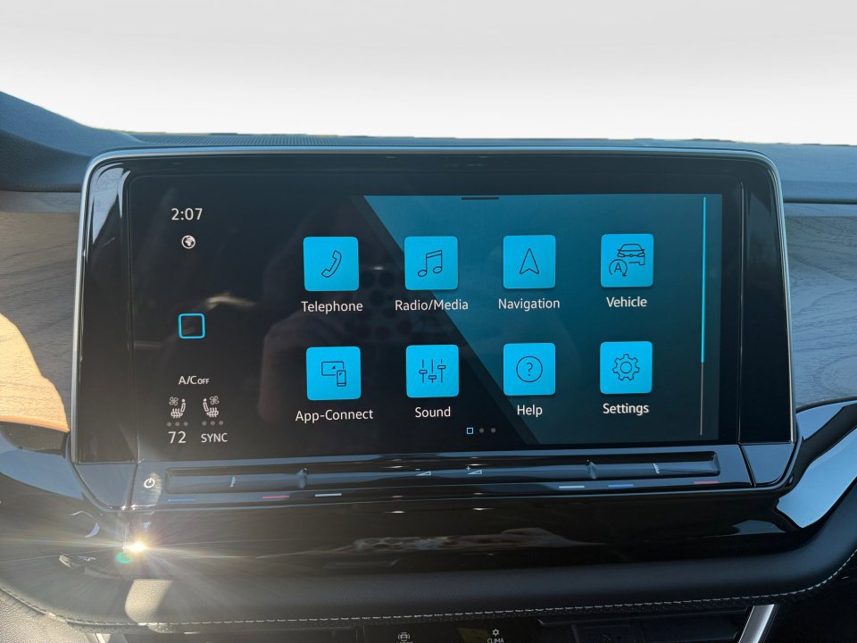 New 2026 Volkswagen Atlas SE image 17