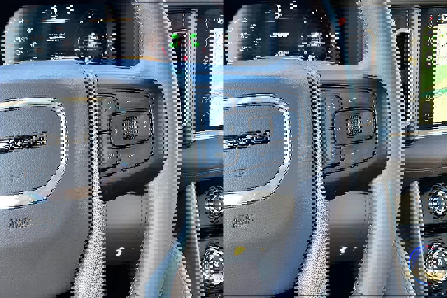 Used 2023 GMC Yukon Denali w/ Max Trailering Package image 22