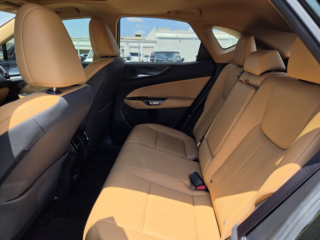 Used 2024 Lexus NX 250 FWD image 29