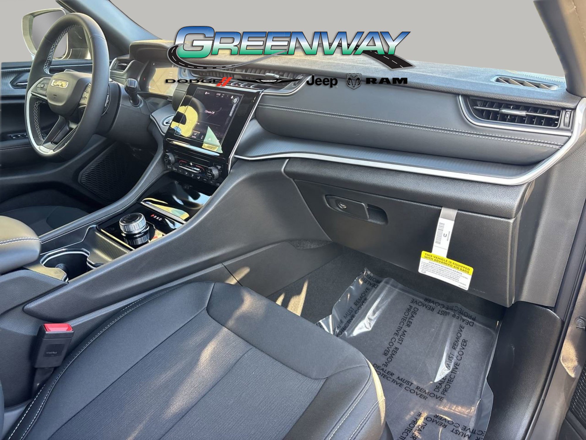 New 2025 Jeep Grand Cherokee Laredo image 10