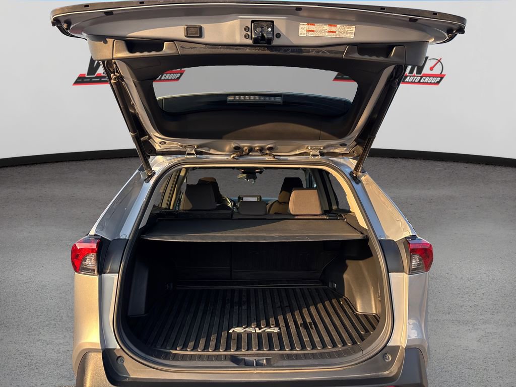 Used 2019 Toyota RAV4 XLE image 11