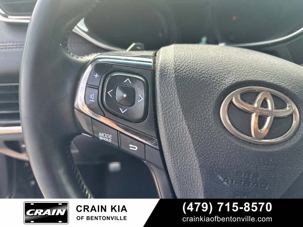Used 2013 Toyota Avalon XLE Touring FWD image 20