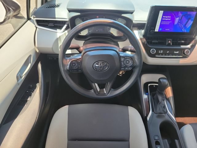 Used 2023 Toyota Corolla LE FWD image 9