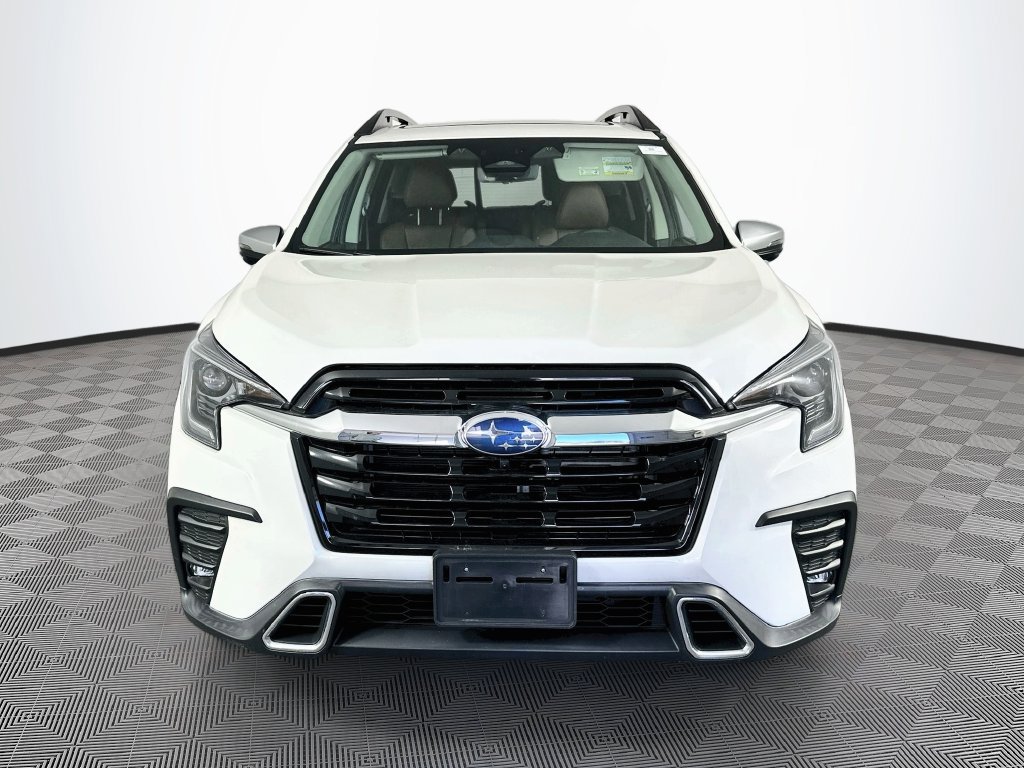 Used 2023 Subaru Ascent Touring AWD/4WD image 4