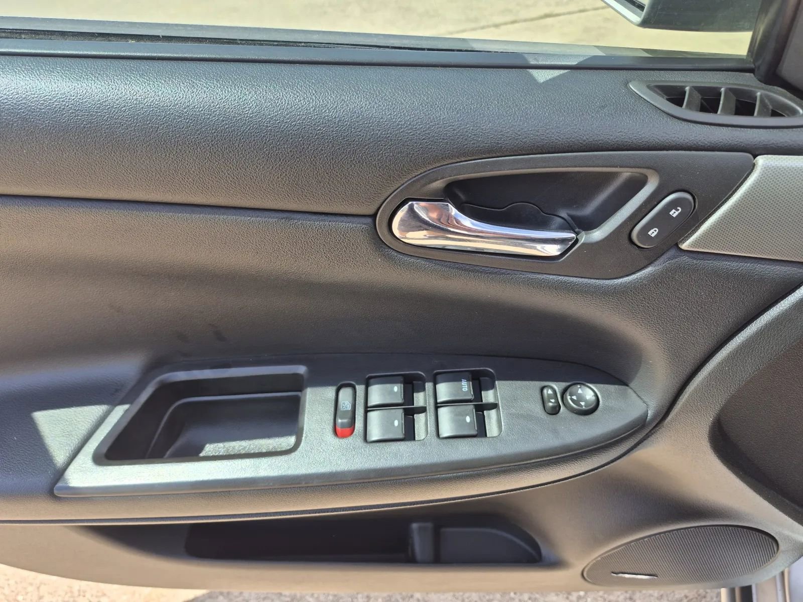 Used 2007 Chevrolet Impala SS w/ Convenience Package FWD image 14