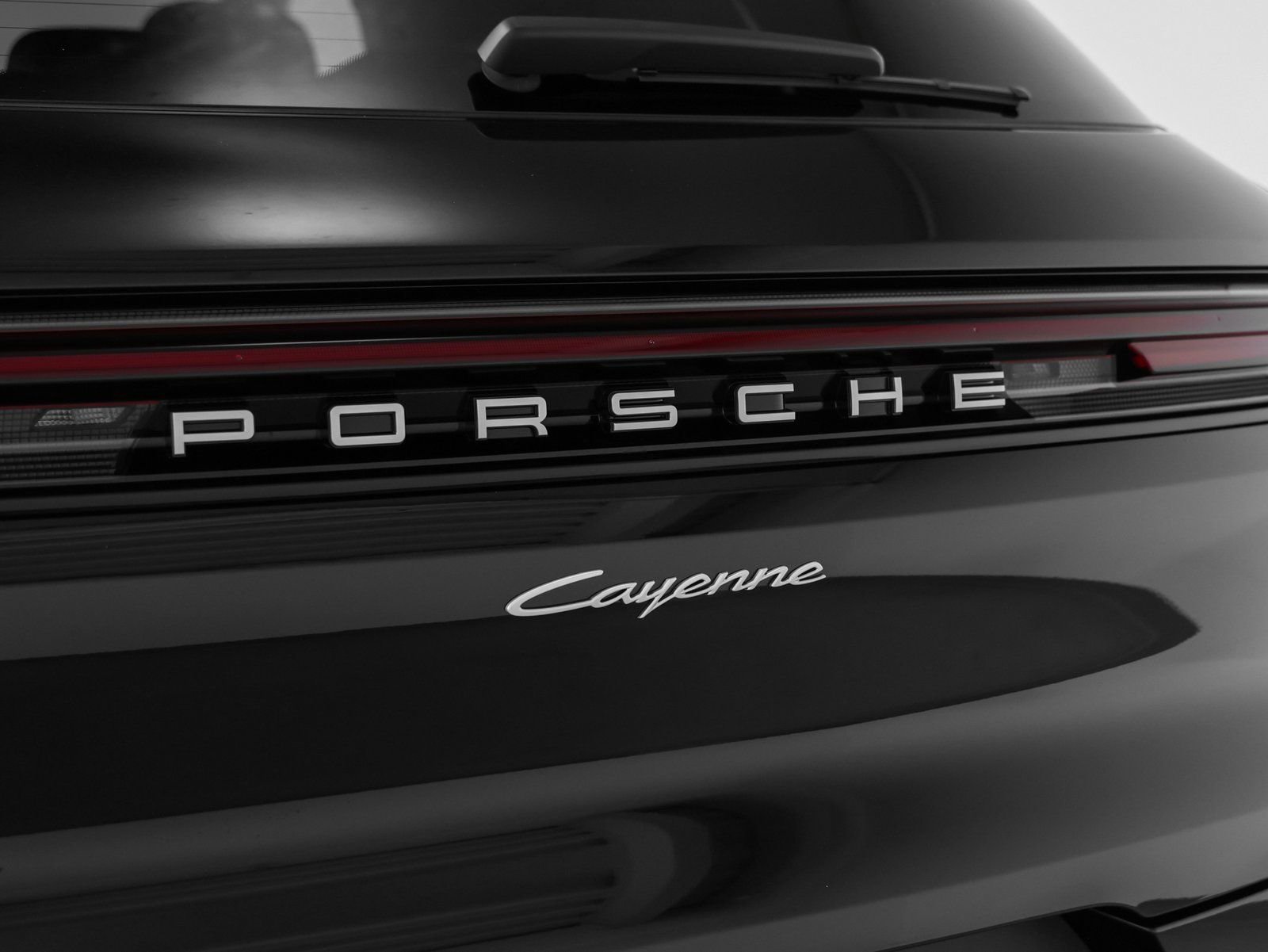 Certified 2025 Porsche Cayenne image 16
