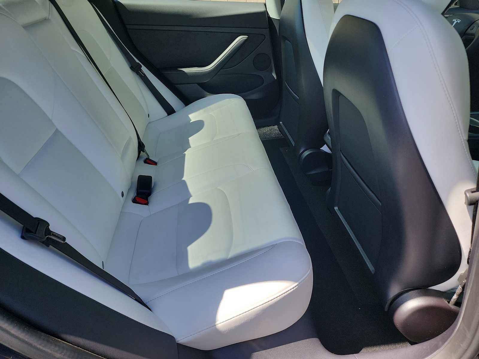 Used 2022 Tesla Model 3 Performance image 17