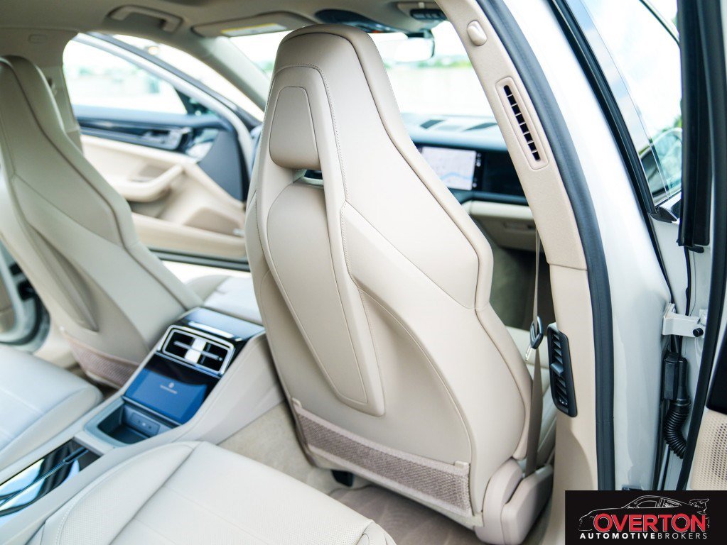 Used 2025 Porsche Panamera 4 image 29