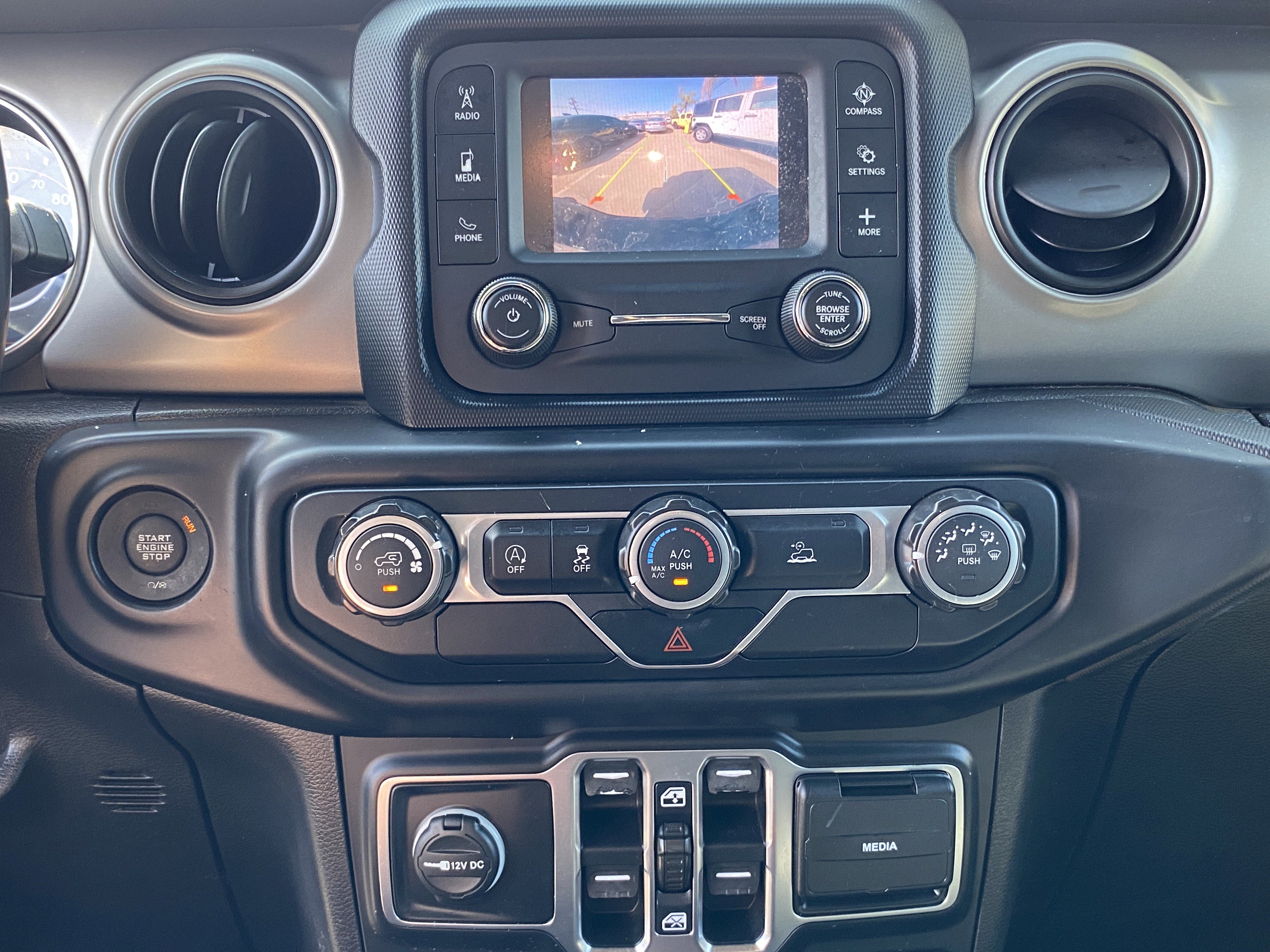 Used 2020 Jeep Gladiator Sport w/ Quick Order Package 24S image 16