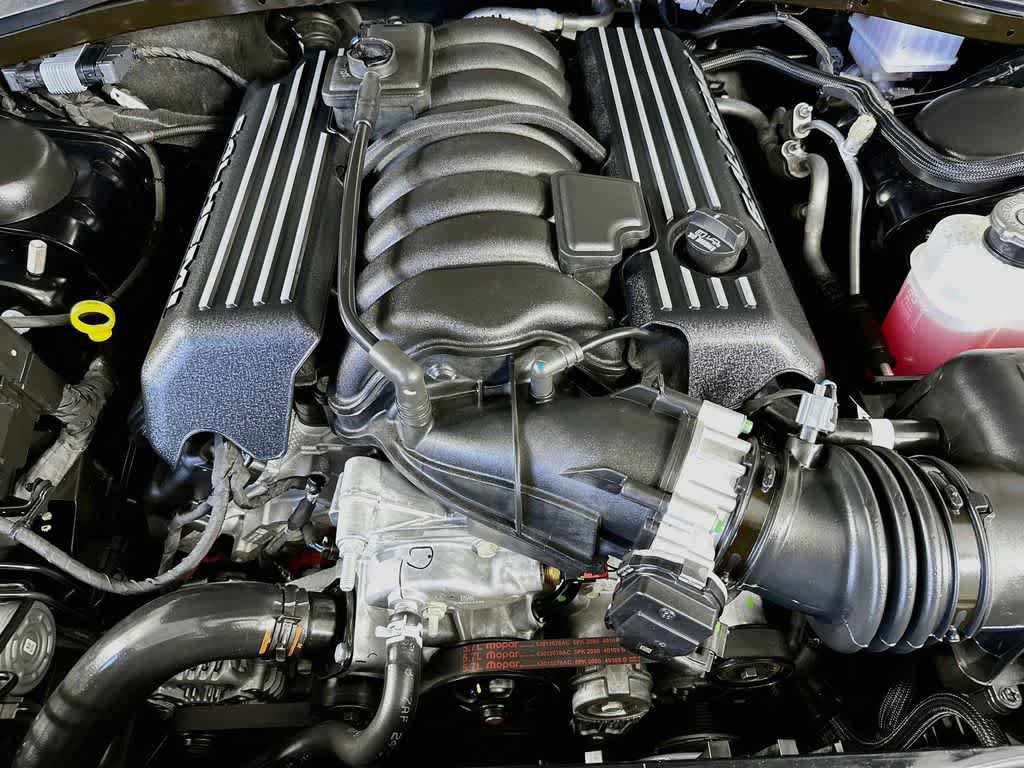 Used 2023 Chrysler 300 C RWD image 9