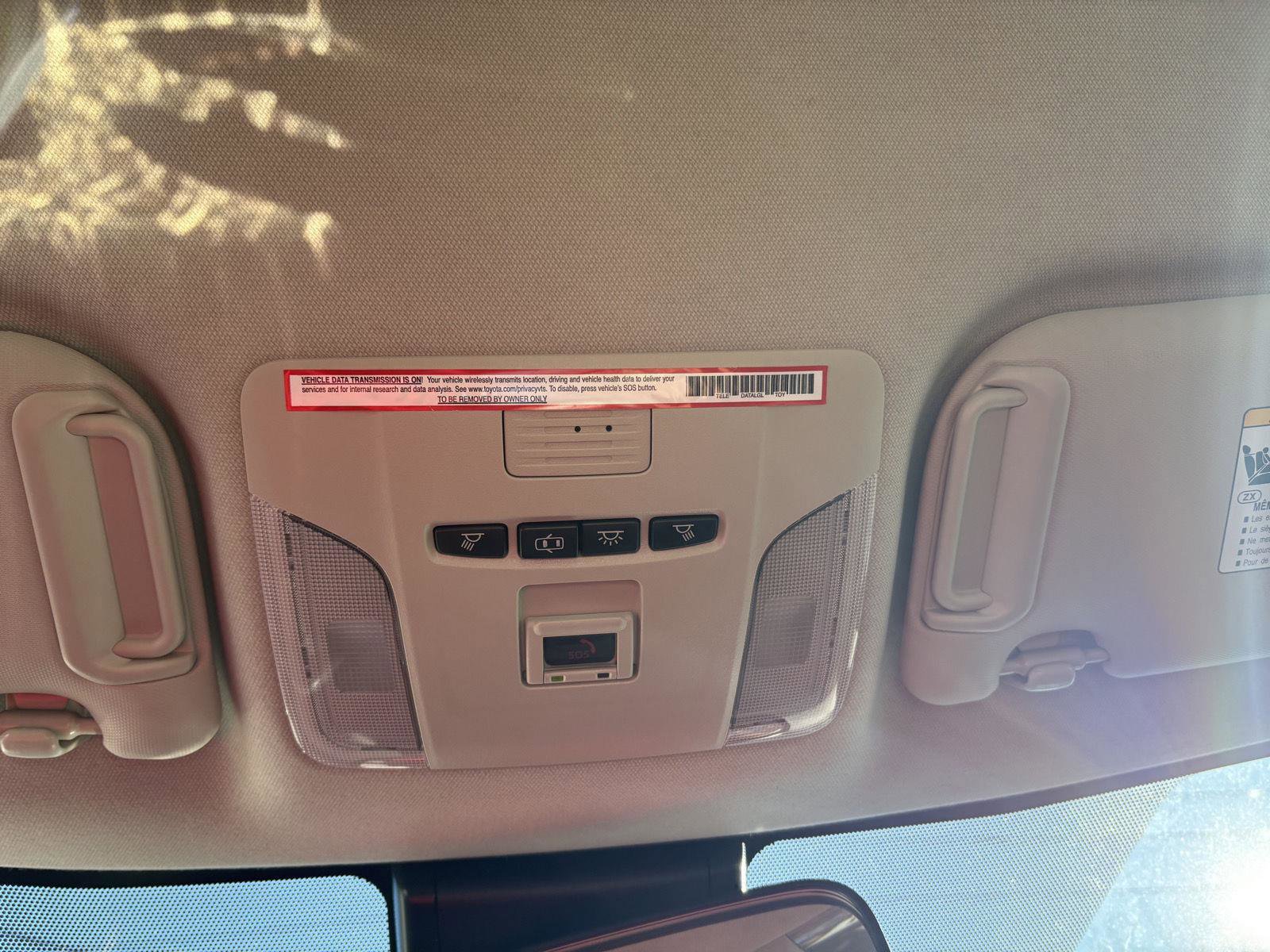 Used 2022 Toyota Corolla LE image 19